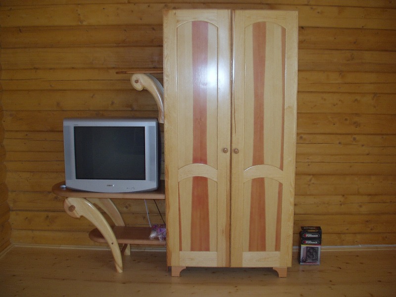 шкаф и ТВ